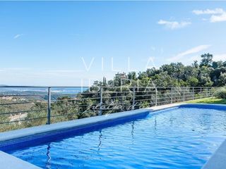 Casa  Calle gavarres. Fantástica villa con vistas panorámicas al mar