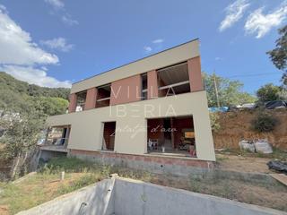 Casa a Calle de la serra llonga 56. Exclusiva villa de lujo de obra nueva en santa cristina daro