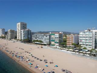 Apartament  N/a. Planta baja exclusiva de obra nueva en primera línea de mar  pla