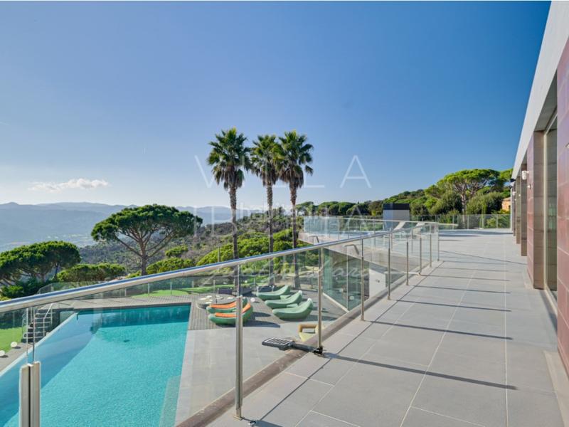 Foto cc3c0f36-a5fc-4ef1-8d66-d4339055fd85. Maison dans avenida vallbanera 41 dans Urbanitzacions Platja d´Aro