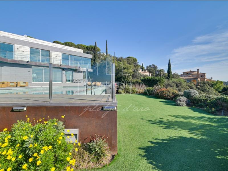 Foto e834e28d-e8ce-42a1-af7b-65cef3977051. Maison dans avenida vallbanera 41 dans Urbanitzacions Platja d´Aro