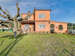 Casa en Calle sud 3. Encantador chalet completamente reformado