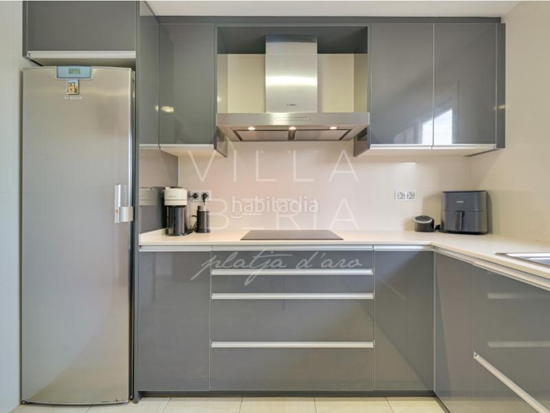 Foto 4cd08874-50e8-4723-aed8-c253b1f9be22. Casa en calle sud 3 encantador chalet completamente reformado en Calonge