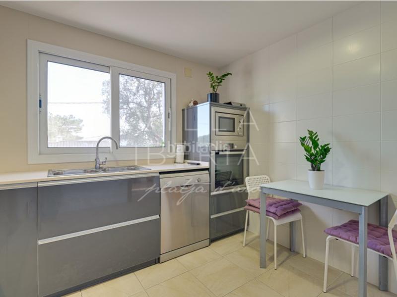 Foto ed3c889b-86e9-48cc-9e66-7c42e73cbc25. Casa en calle sud 3 encantador chalet completamente reformado en Calonge