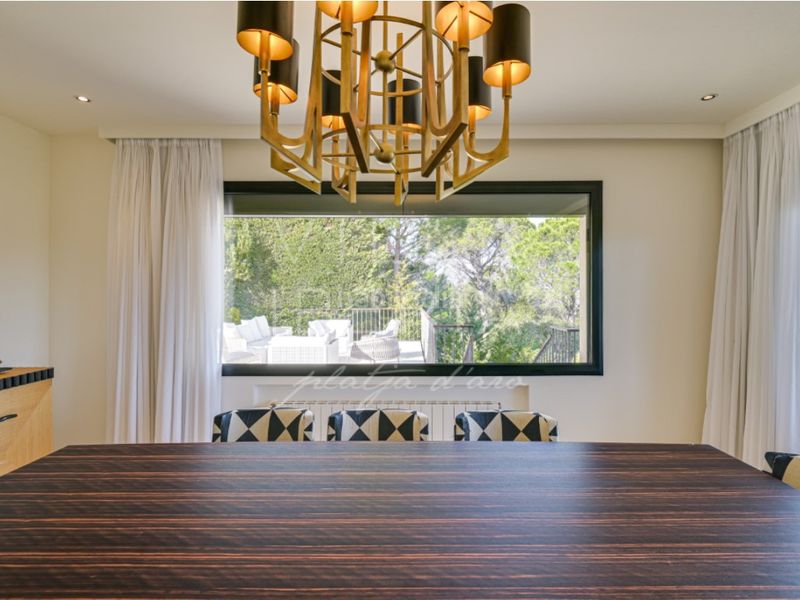 Foto 13f6fe30-df84-40b4-83ac-d3b6ef803798. Casa en calle hubert burrus 407 villa exclusiva con pista de tenis en el golf de santa cristina daro en Santa Cristina d´Aro