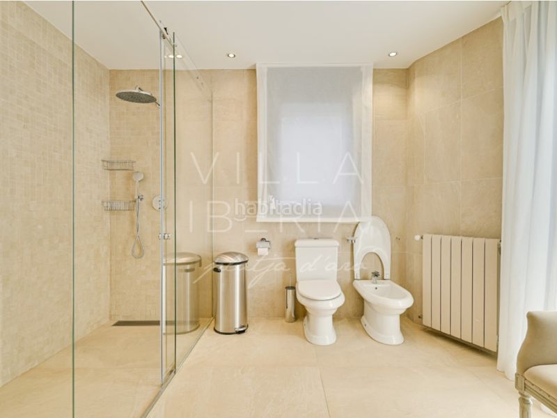 Foto c9668f28-00cd-4f1a-956b-7ee43ac4d941. Casa en calle hubert burrus 407 villa exclusiva con pista de tenis en el golf de santa cristina daro en Santa Cristina d´Aro