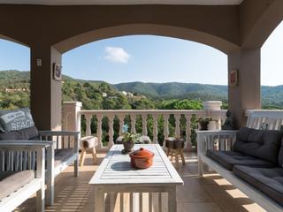 Casa a Avenida manxa 60. Espaciosa villa con impresionantes vistas a la montaña
