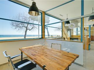 Local Comercial a Passeig maritim. Oportunidad única! local ideal para café o brunch en primera lín