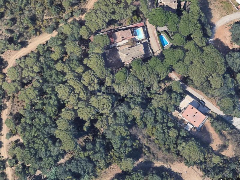 Foto a5e2ab1d-3a04-4246-9f82-fd57941fe795. Terreno residencial en avenida manxa 94 parcela edificable en mas pere en Calonge