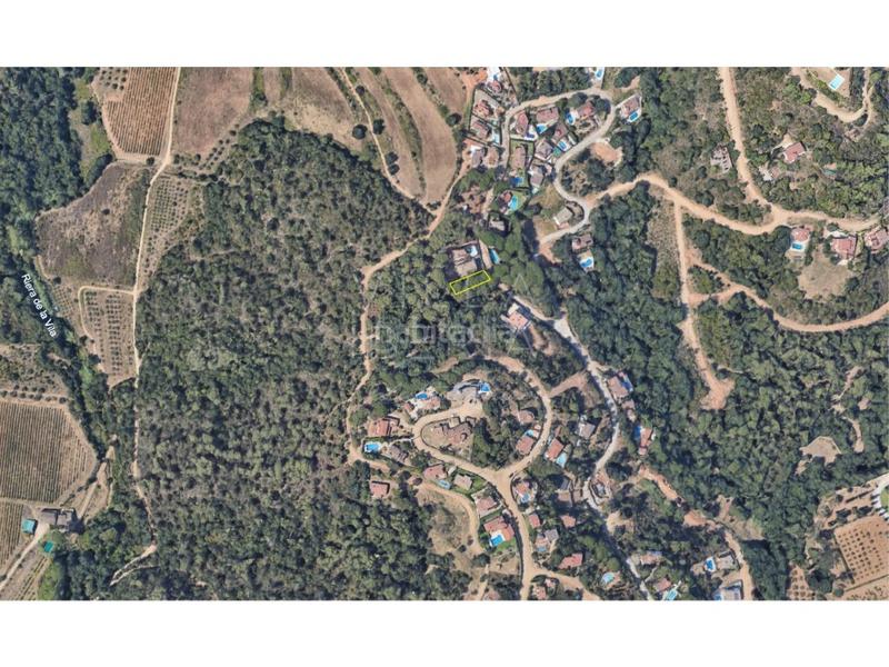 Foto bd228d9c-a716-4734-aaa7-3c1132a75bd5. Terreno residencial en avenida manxa 94 parcela edificable en mas pere en Calonge