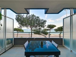 Apartament a Calle lleida 25. Oportunidad excepcional apartamento en primera línea de mar
