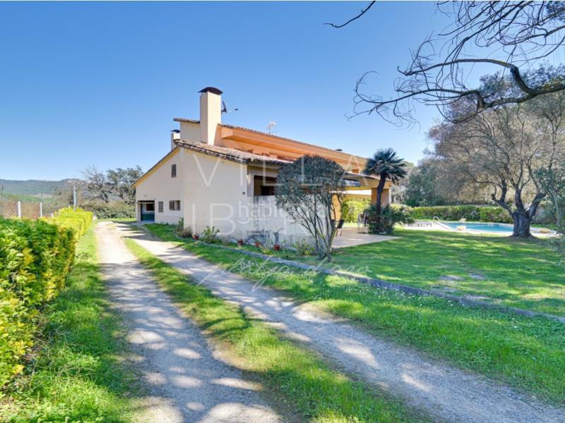 Foto 21e4ed0f-516d-4921-909e-9e9176a47915. Maison dans barrio solius 28 dans Golf Costa Brava Santa Cristina d´Aro