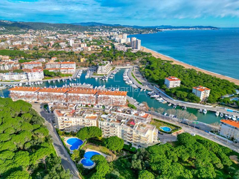Foto f5cf99d0-a573-48ea-aaf8-da3620016a8d. Apartament a carretera mar i llum 8 a Port d´Aro Platja d´Aro