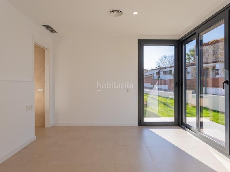 Foto 2bde5b47-5e67-433d-b6c3-93a716cfee44. Casa a avenida espanya (ur mont-rei) 27 a Llagostera