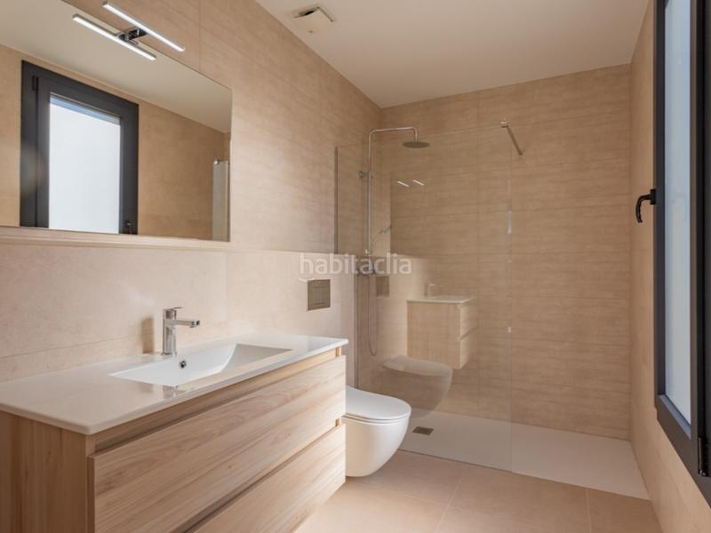 Foto eda8a39b-a85a-441b-b191-cd9dd5dcb085. Casa a avenida espanya (ur mont-rei) 27 a Llagostera