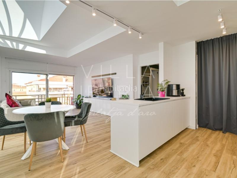 Foto 31888750-517d-4b51-8572-8d7c14ab4783. Apartamento en calle mallorca 34 en exclusiva ático dúplex con terraza a 400 m del paseo marítimo en Palamós