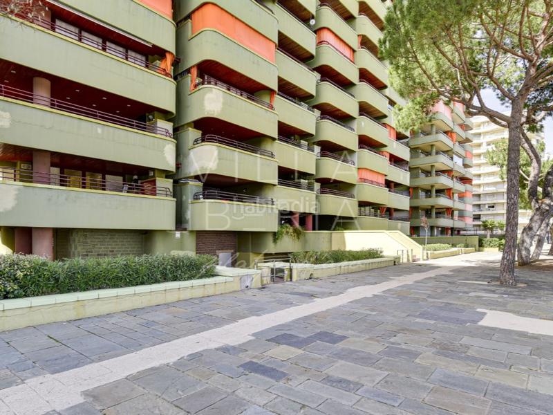 Foto cf76f952-5e3b-4686-99d4-5e2ad3e3ad5b. Apartamento en passeig maritim piso reformado en primera línea de mar playa central de platja daro en Platja d´Aro