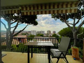 Casa en Avenida rossello 26. Exclusiva casa con vistas al mar cerca de la playa de torre vale