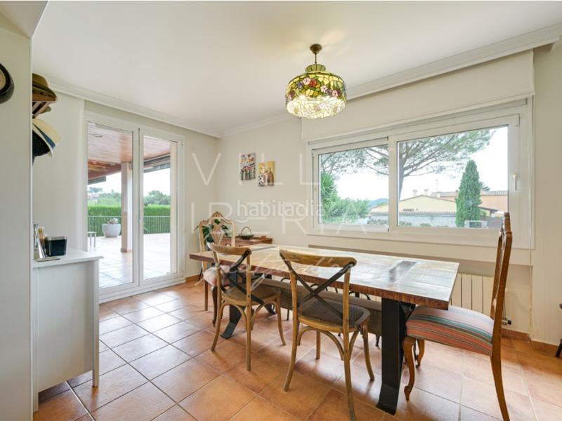 Foto 570194db-f7bf-4600-b022-237070c8ebd8. Casa en calle tordera chalet en ubicación excelente, con piscina y vistas abiertas en Calonge