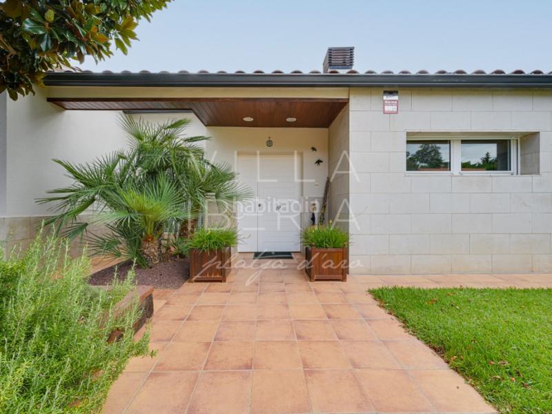 Foto 5732eb77-96b1-4fd7-989c-30cd1133291a. Casa en calle tordera chalet en ubicación excelente, con piscina y vistas abiertas en Calonge