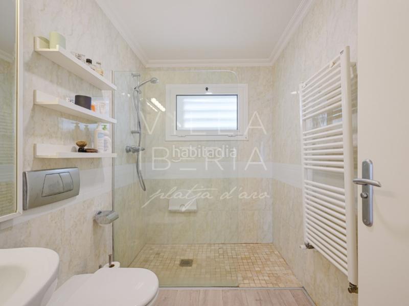 Foto 722c1ecb-16e5-4551-8477-db085b040914. Casa en calle tordera chalet en ubicación excelente, con piscina y vistas abiertas en Calonge