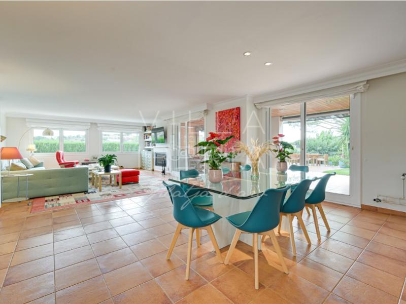 Foto e38fad71-387a-483d-9ca8-6818036b9395. Casa en calle tordera chalet en ubicación excelente, con piscina y vistas abiertas en Calonge