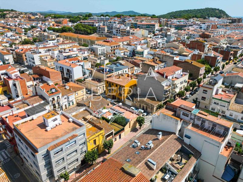 Foto 3aa66cfb-eb5d-4c71-ab7e-22b2d411d62a. Apartament a calle ample 6 a Centre Palamós