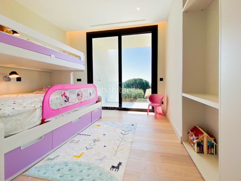Foto b38044d5-f897-422d-9c05-278e8eb7eb28. Casa en calle vicenç bou 27 moderna villa céntrica en platja daro de reciente construcción en Platja d´Aro