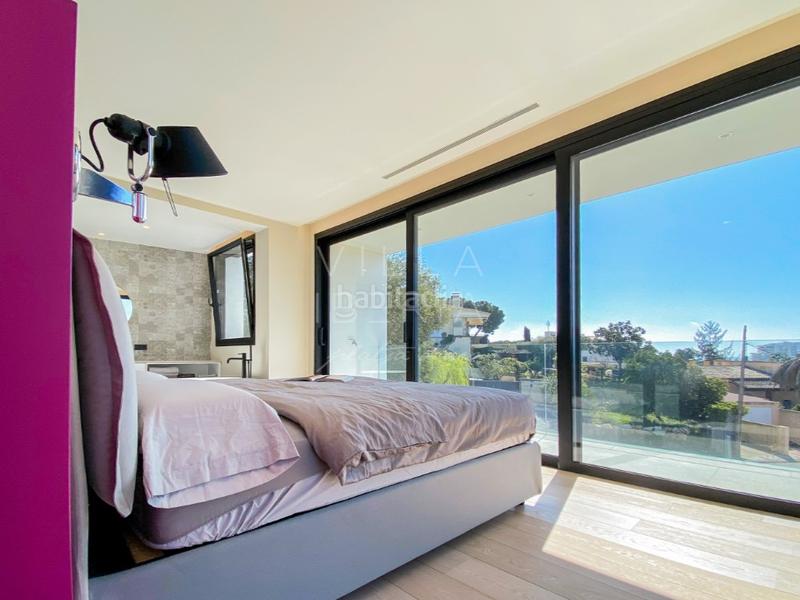 Foto fb09e4b3-6eb7-42d1-bacf-3f5c4311cea0. Casa en calle vicenç bou 27 moderna villa céntrica en platja daro de reciente construcción en Platja d´Aro