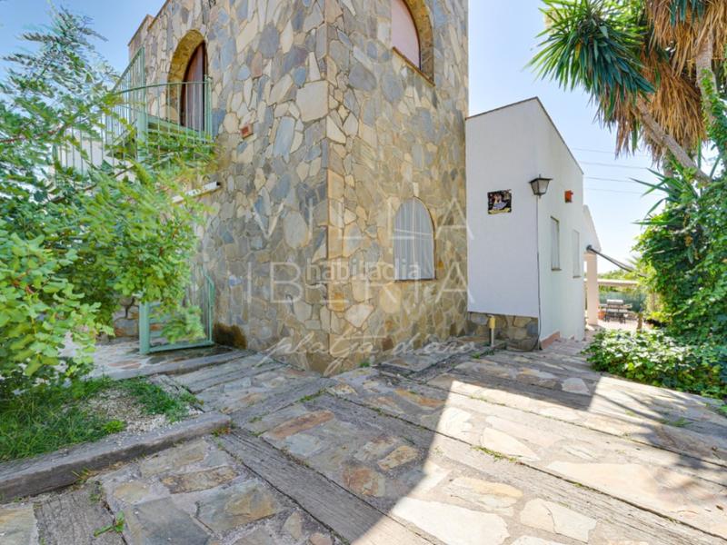 Foto ec9b9a98-cac4-43b1-a8f3-ae1da3904441. Maison dans calle ter 30 dans Puig Ses Forques - Torre Colomina Sant Antoni de Calonge