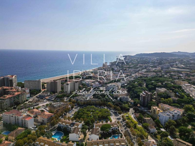 Foto 6ca97d1d-95dc-4b76-9853-f77be80e2929. Apartament a calle enric morera 9 a Fenals Platja d´Aro