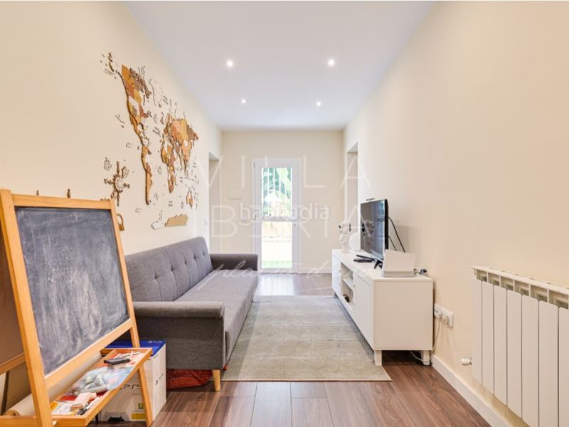 Foto 3f6f0bbb-e38b-4f72-a583-3f6bb85f145d. Casa en paseo ametista 27 confortable villa con piscina y licencia turística en Platja d´Aro