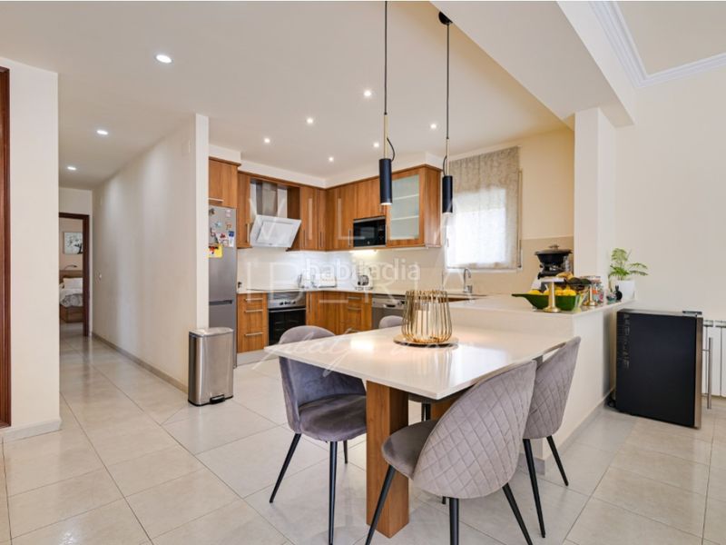 Foto 7ed15440-f93c-4192-b0db-9b525c9ed72e. Casa en paseo ametista 27 confortable villa con piscina y licencia turística en Platja d´Aro
