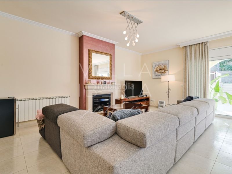Foto dbc1eb40-ed19-4e3f-ba58-5d414a580090. Casa en paseo ametista 27 confortable villa con piscina y licencia turística en Platja d´Aro