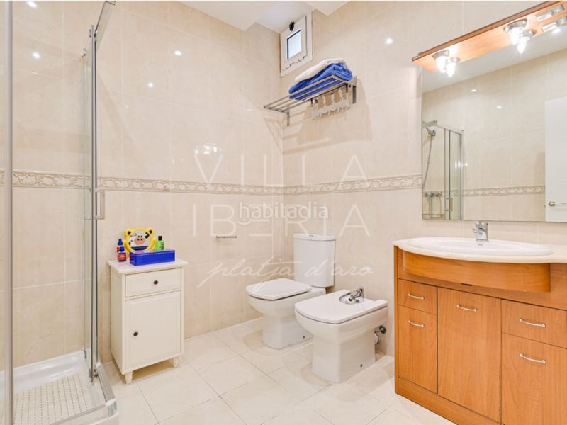 Foto f86a506a-a544-47ea-bea0-537f525cae71. Casa en paseo ametista 27 confortable villa con piscina y licencia turística en Platja d´Aro