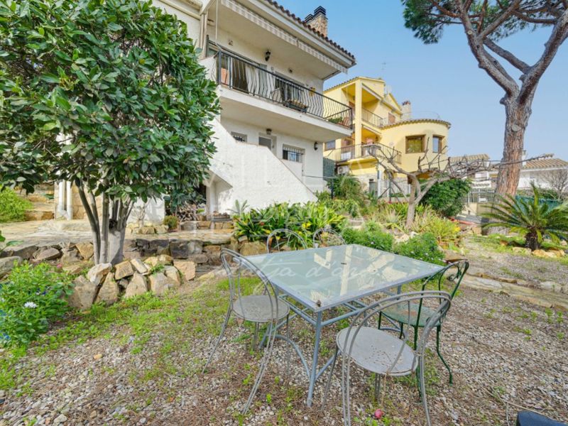 Foto 36b4e9f4-2dc1-4504-a22e-29c5adedcc59. Casa en avenida rossello 26 exclusiva casa con vistas al mar cerca de la playa de torre valentina en Sant Antoni de Calonge