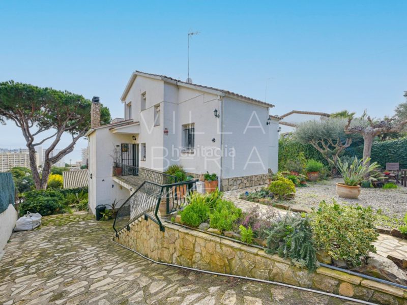 Foto 747cf820-c978-4b0a-b5cd-3413d637cb6d. Casa en avenida rossello 26 exclusiva casa con vistas al mar cerca de la playa de torre valentina en Sant Antoni de Calonge