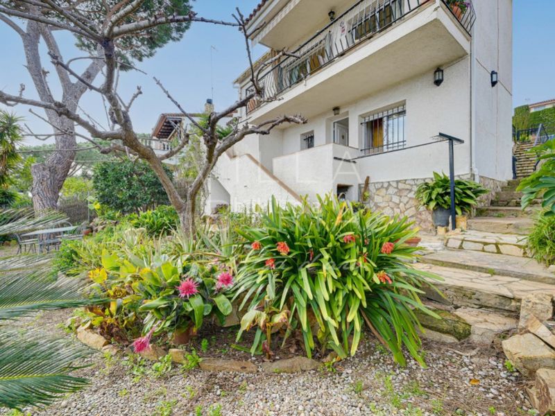 Foto 9b500a69-c0df-4e5c-b112-ebf5b0fe49cd. Casa en avenida rossello 26 exclusiva casa con vistas al mar cerca de la playa de torre valentina en Sant Antoni de Calonge