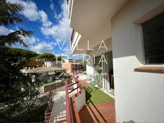 Apartamento en Calle eduard toldra 27. Apartamento cerca del centro de platja daro