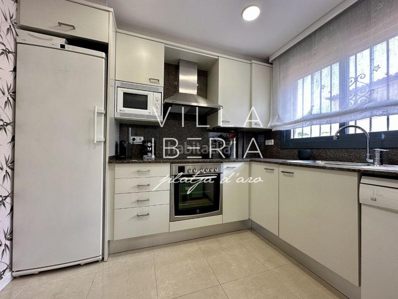 Foto 1e9868d2-b733-435e-a06a-cfcab491d4a8. Casa adossada amb aparcament a Fenals Platja d´Aro