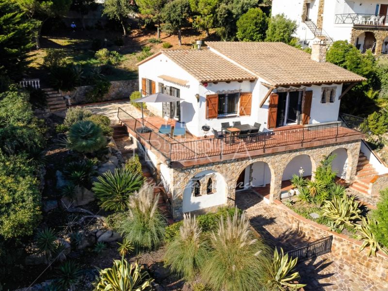 Foto 51a344bf-c8f4-4d46-93fe-4740e3bba13e. Casa a calle oliveres 7 a Urbanitzacions Platja d´Aro