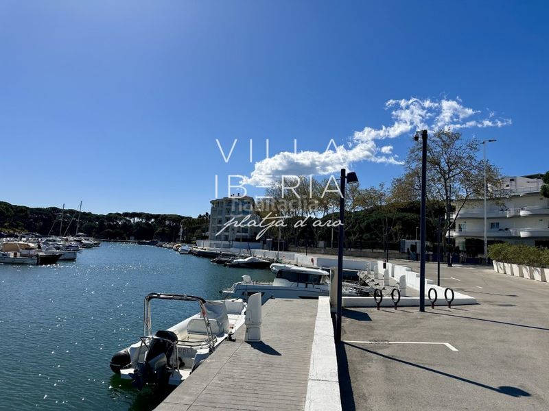 Foto 42abc0e6-6f26-4c96-80cf-f7ab6fb83b97. Casa en calle punta prima 7 elegante casa adosada en primera linea de la marina de port daro en Platja d´Aro