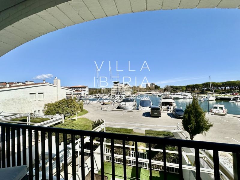 Foto f02395c5-1344-4292-9e29-9f8c331cb77e. Casa en calle punta prima 7 elegante casa adosada en primera linea de la marina de port daro en Platja d´Aro