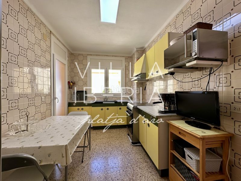 Foto b5104110-0d3e-4a50-8414-1357be755e3d. Apartamento en calle enric morera 16 espacioso apartamento con mucha luz en excelente ubicación en Platja d´Aro
