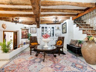 Casa a Plaza sta maria 1. Excepcional propiedad en el centro histórico de castell daro