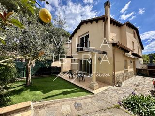 Casa  Travesia puig del moli 4. Chalet con encanto en sagaró