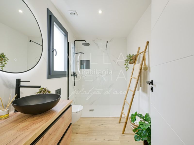 Foto a31d178a-2430-4b76-b358-a5d0c535990a. Casa a calle tordera 3 a Cabanyes-Mas Ambrós-Mas Pallí Calonge