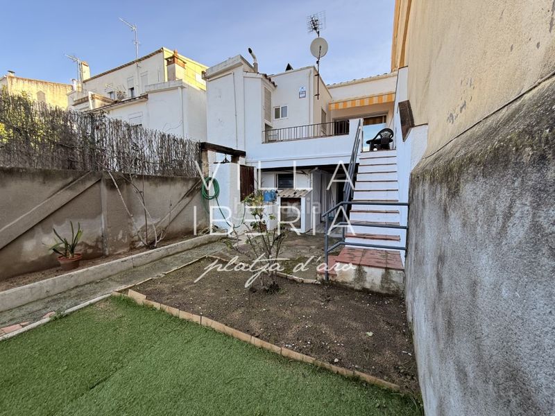 Foto 2670f4bb-7c6a-496a-bdae-8b7cbb6245f0. Casa en carretera girona 123 encantadora casa de pueblo con jardín soleado en ubicación central en Sant Feliu de Guíxols