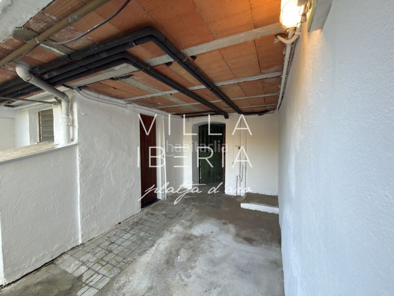 Foto c8e3046c-d1d4-47e9-a500-99f45d3ae1c5. Casa en carretera girona 123 encantadora casa de pueblo con jardín soleado en ubicación central en Sant Feliu de Guíxols