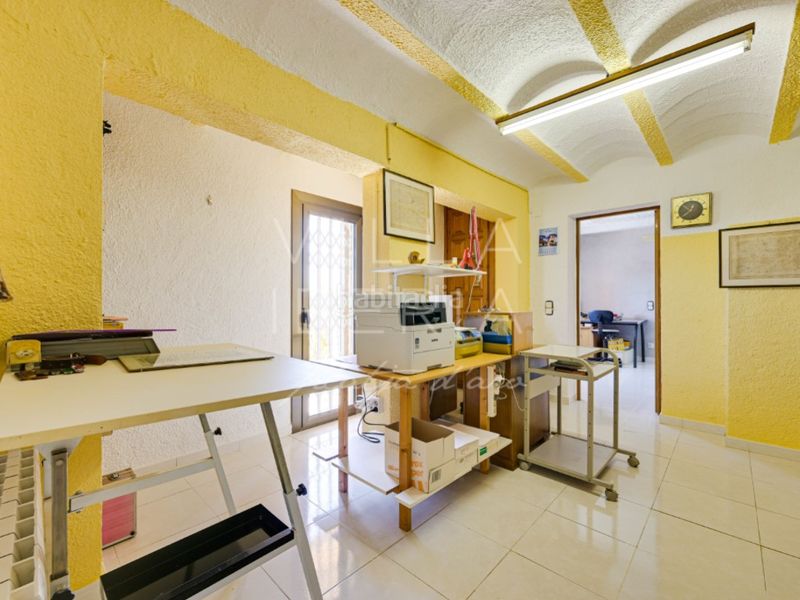 Foto e2d54192-f0eb-4d57-b56b-33d550db363d. Casa a calle siena 1 a Cabanyes-Mas Ambrós-Mas Pallí Calonge